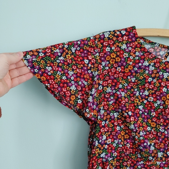 F21 | peplum blouse - Picture 2 of 6